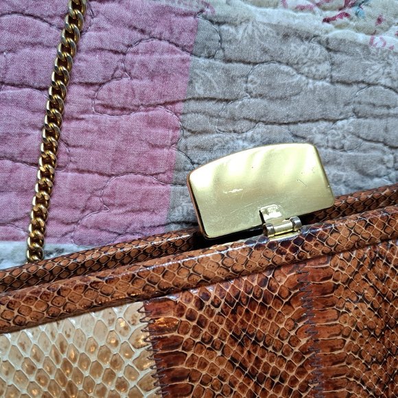 Vintage Ingledew snake skin purse, gold chain strap. - Picture 5 of 10
